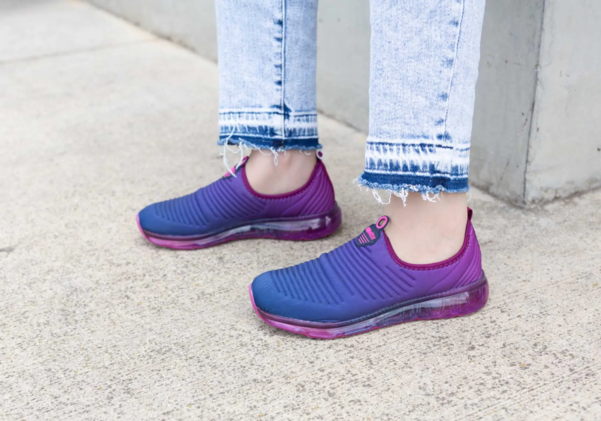 Actvitta Anya Chaussures Actives Confortables pour Femmes avec Coussinet Fabriquées au Brésil Chaussures Actvitta