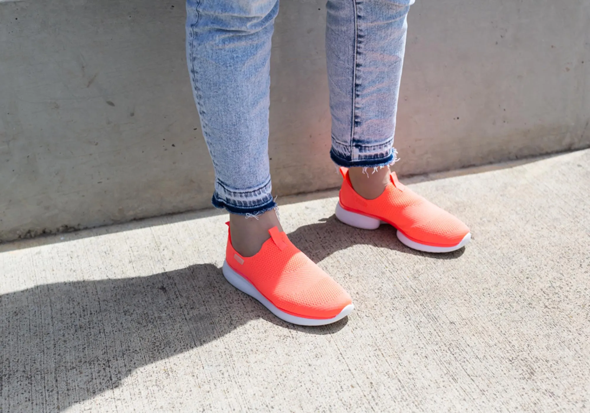 Actvitta Ella Chaussures Actives Confortables pour Femmes avec Coussinets Fabriquées au Brésil Chaussures Actvitta