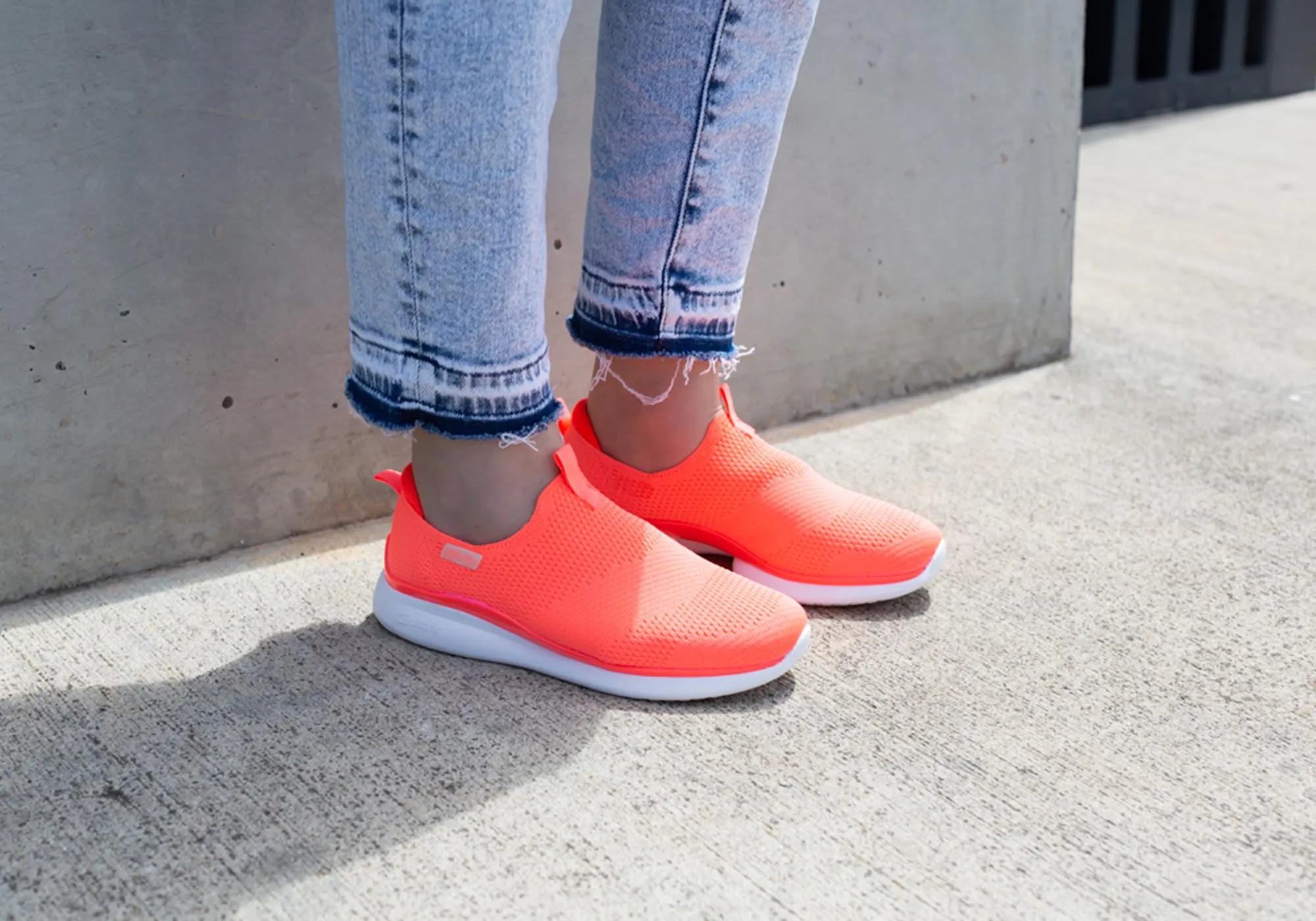 Actvitta Ella Chaussures Actives Confortables pour Femmes avec Coussinets Fabriquées au Brésil Chaussures Actvitta