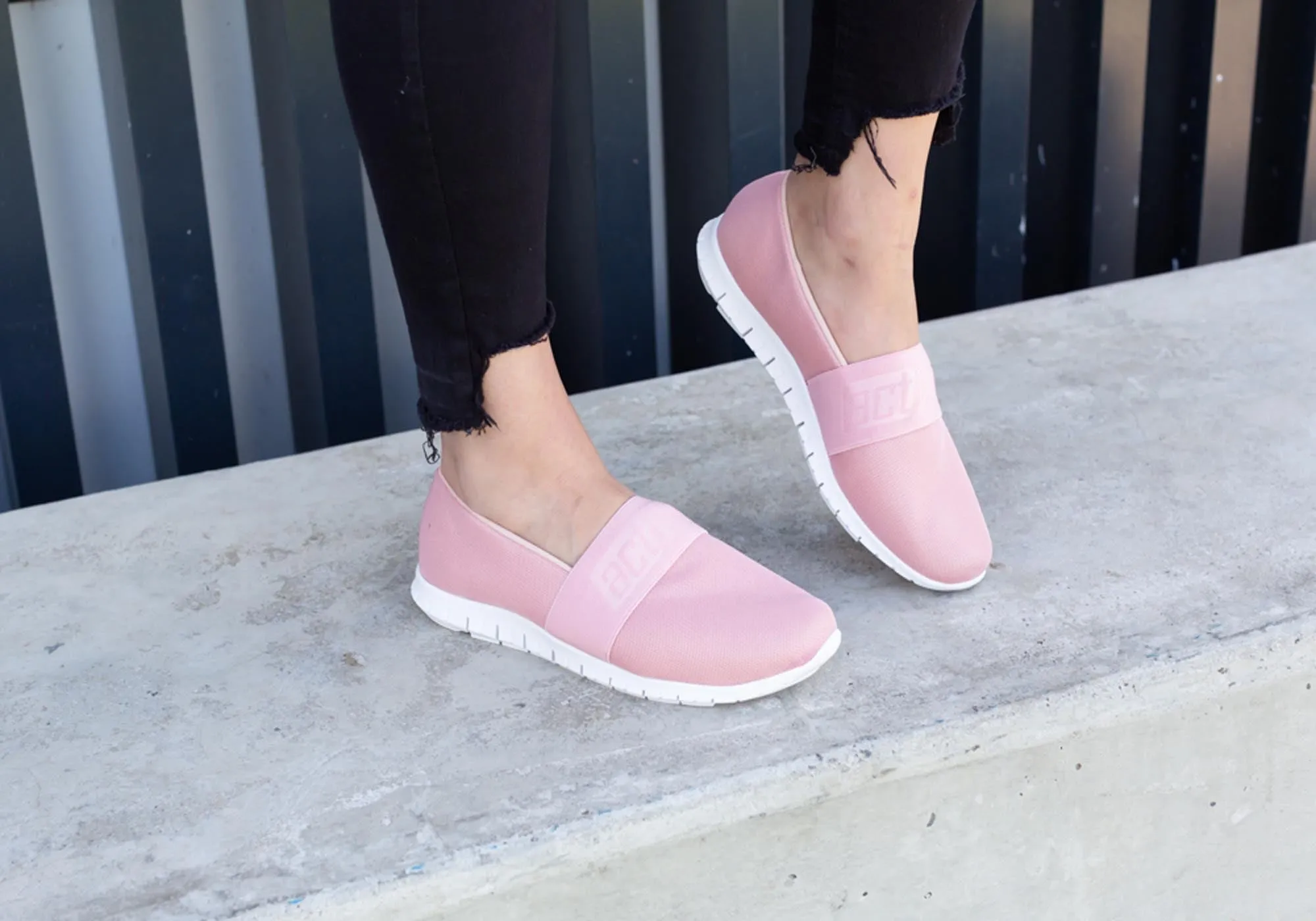 Actvitta Mandy Chaussures Décontractées Confortables pour Femmes avec Coussinet Fabriquées au Brésil Chaussures Actvitta