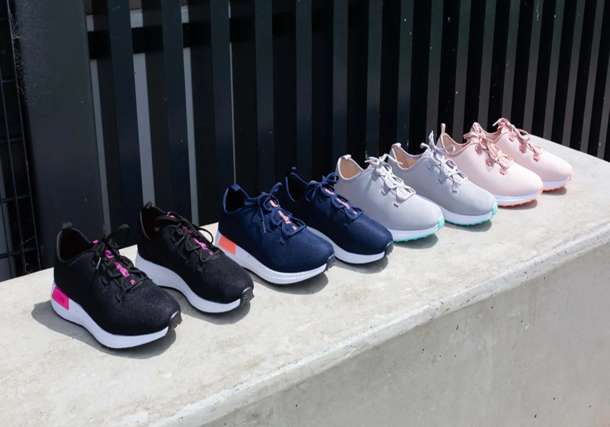 Actvitta Tika Chaussures Actives Femmes Confortables Légères avec Lacets et Coussinets