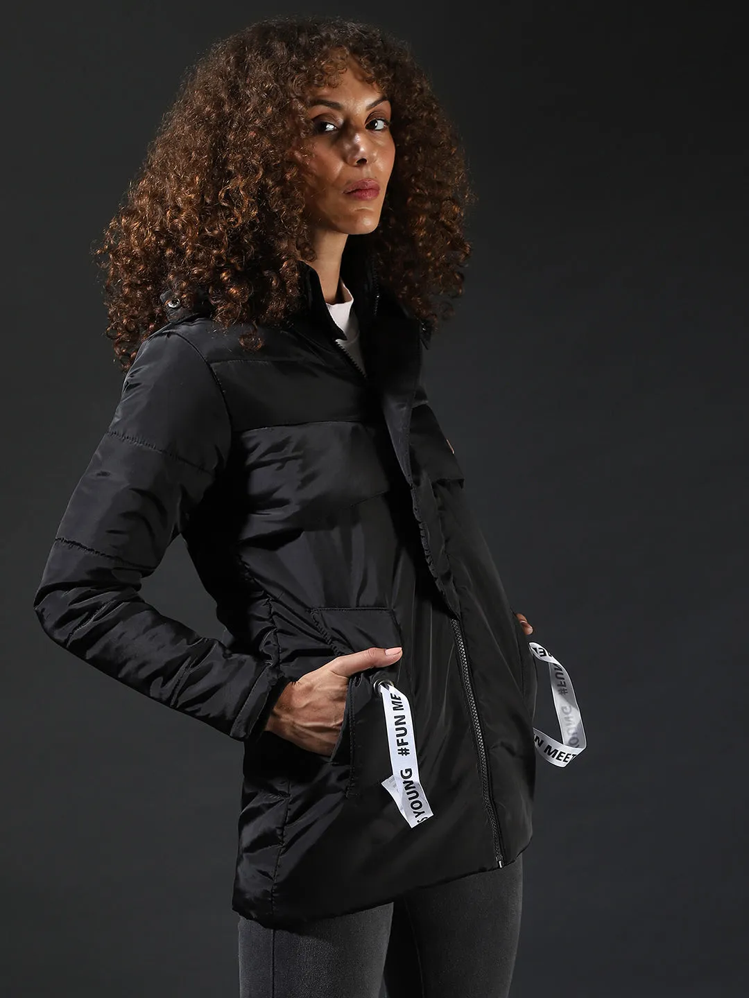 Veste bomber décontractée unie élégante pour femmes Campus Sutra