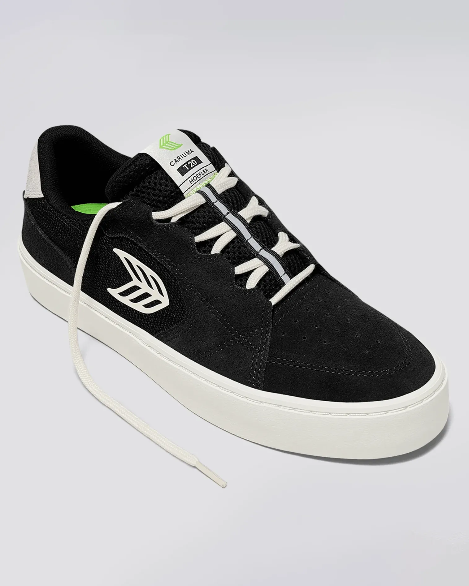 Chaussures Cariuma Hoefler T20 en Suède Noir et Ivoire