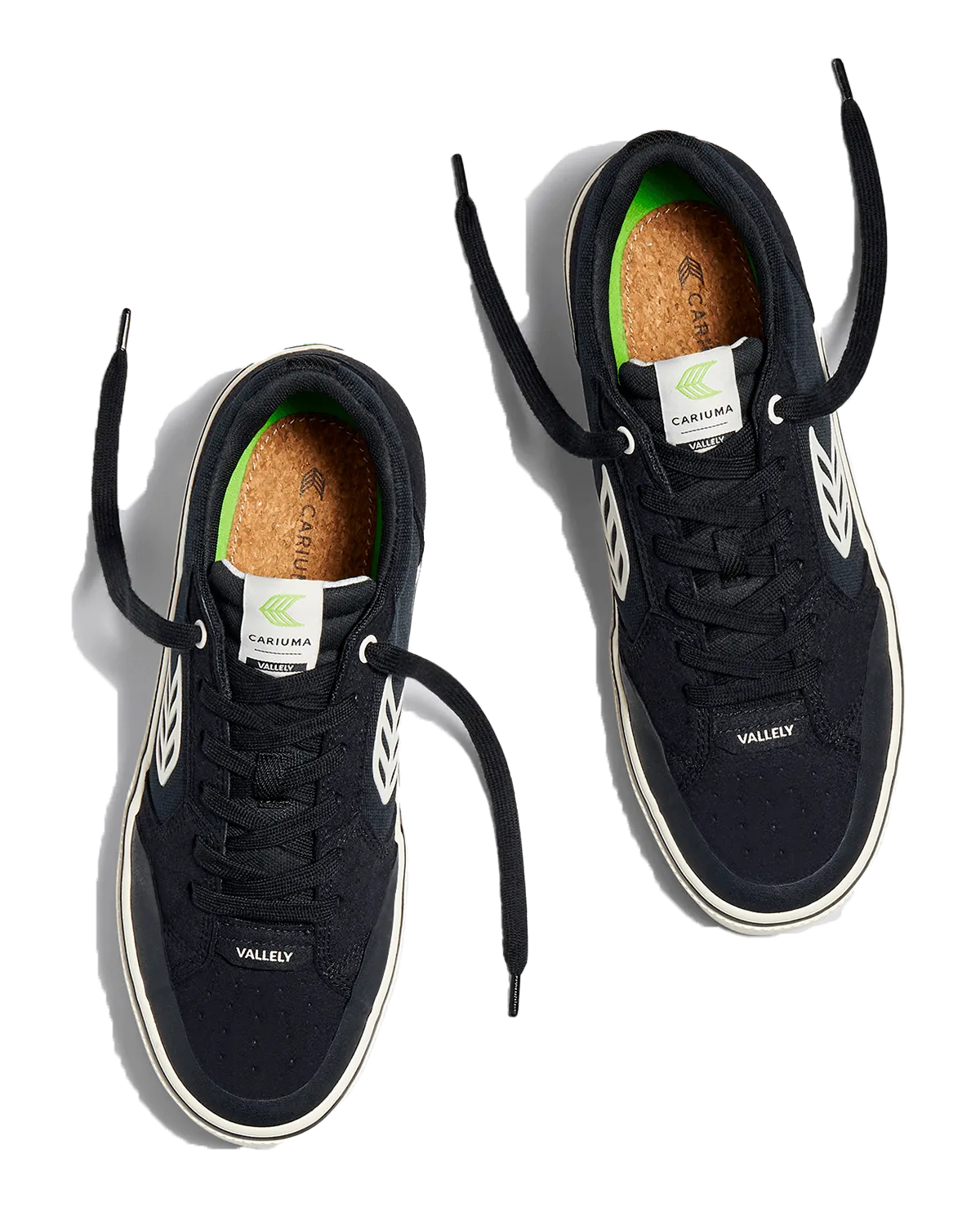 Chaussures Cariuma Les chaussures de skate Vallely en noir et ivoire
