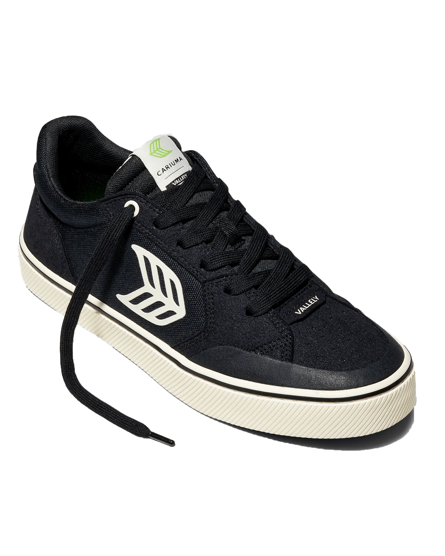 Chaussures Cariuma Les chaussures de skate Vallely en noir et ivoire