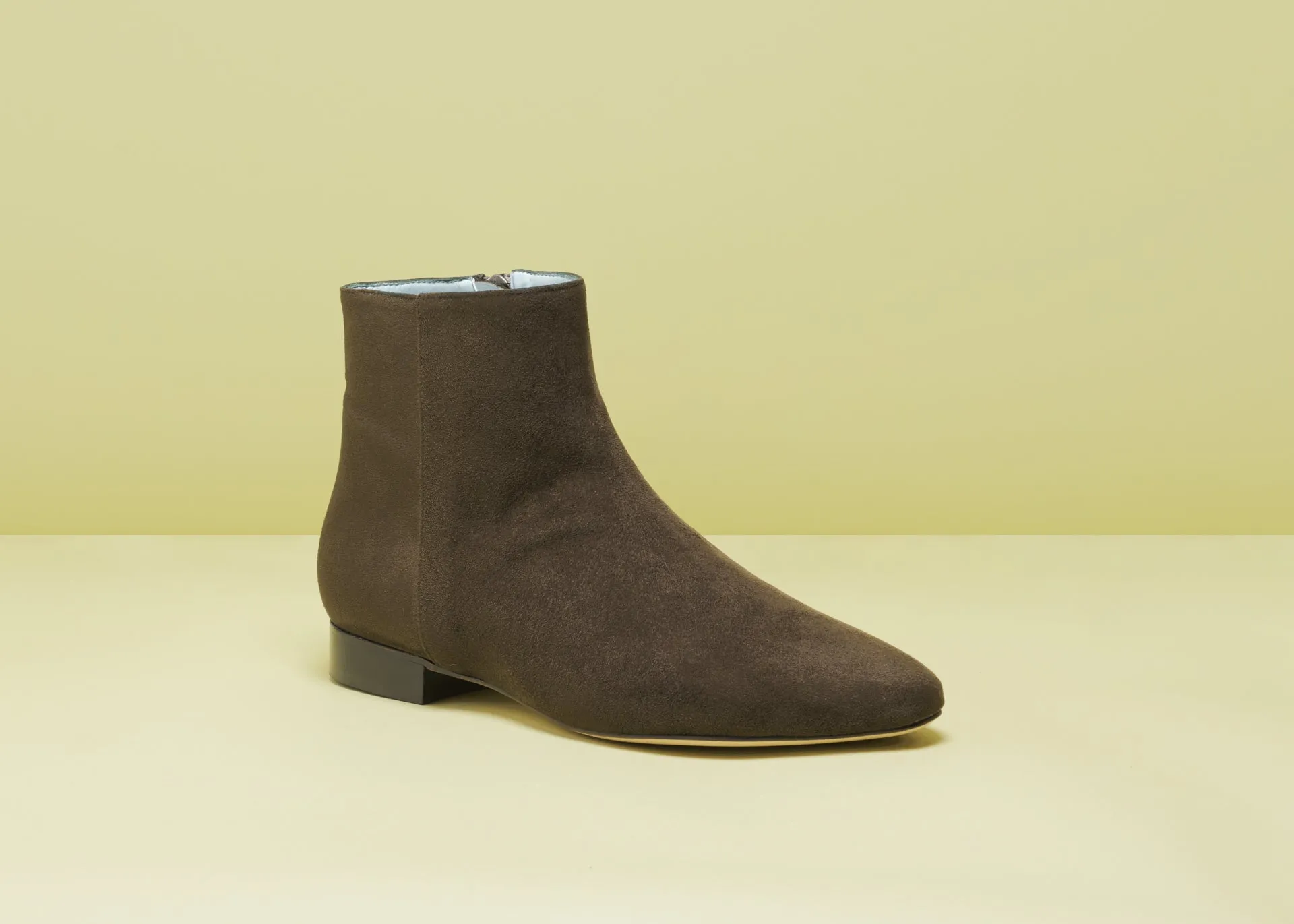 Bottes plates vegan en suède Chiara à la cheville | Kaki