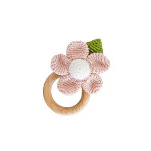 Hochet et Anneau de Dentition en Coton Crochet - Fleur Rose par The Blueberry Hill