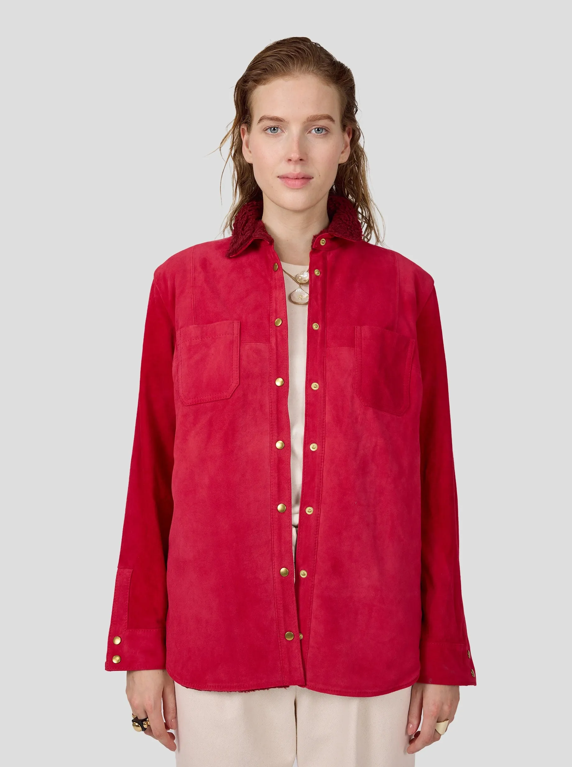 Dori surchemise en suédine fuchsia