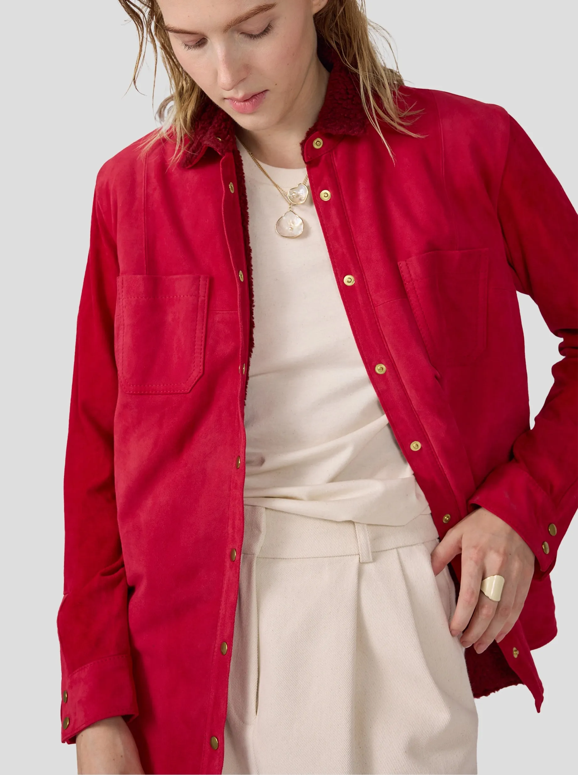 Dori surchemise en suédine fuchsia