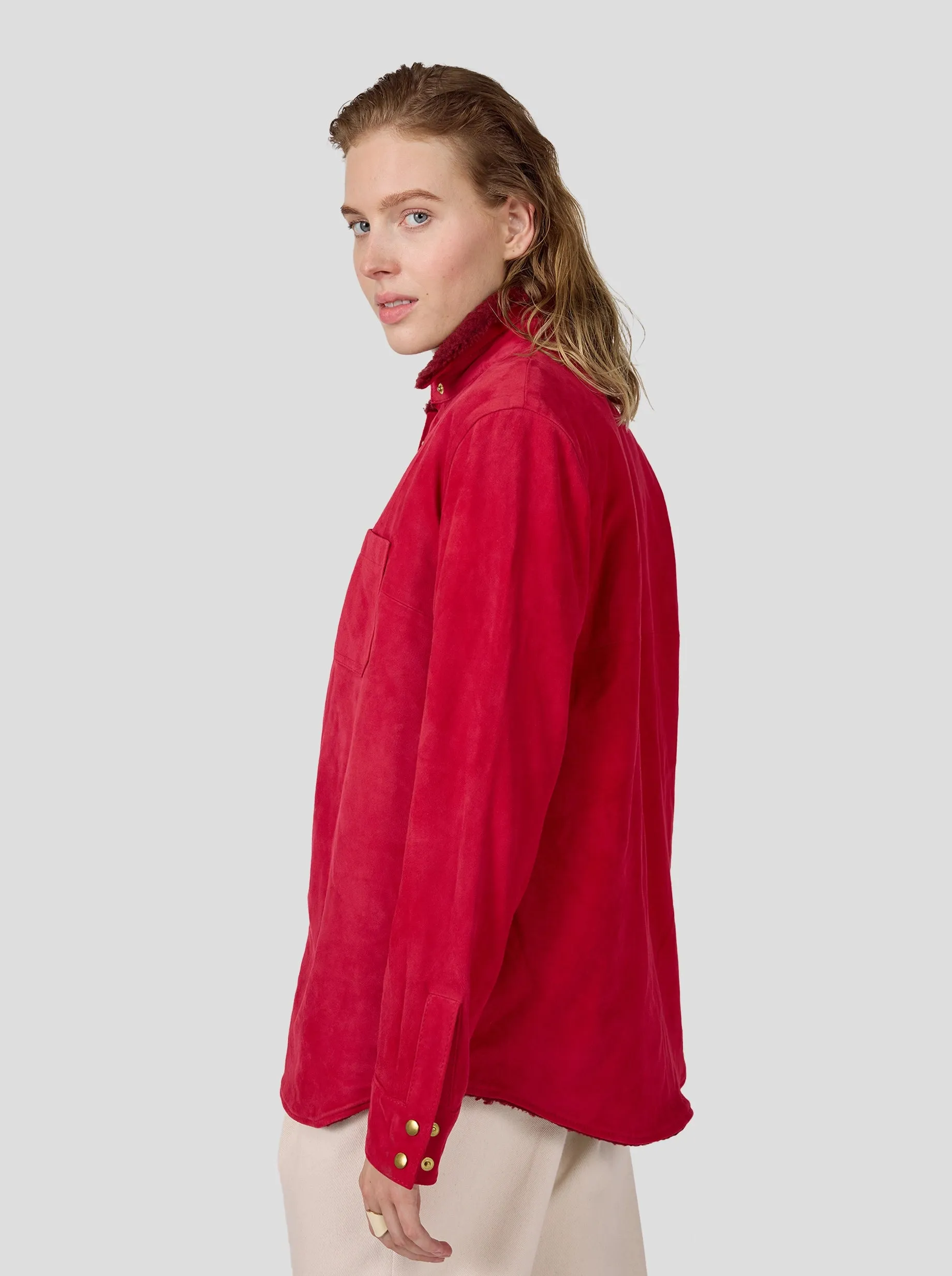 Dori surchemise en suédine fuchsia