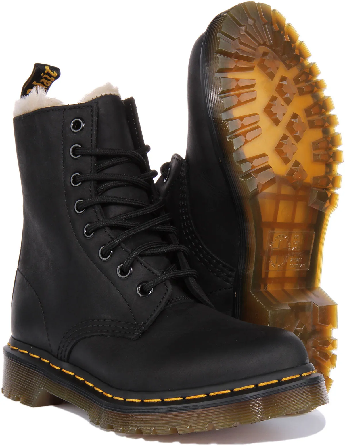 Dr Martens 1460 Serena en noir pour femmes Chaussures Dr Martens