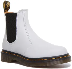 Dr Martens 2976 Ys En Blanc Pour Femme Chaussures Dr Martens