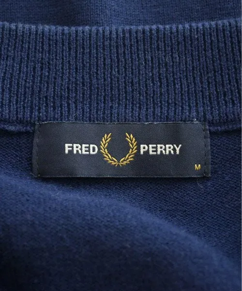 Pulls FRED PERRY