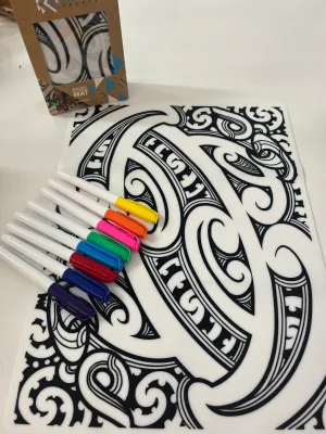 Tapis de coloriage lavable Koru