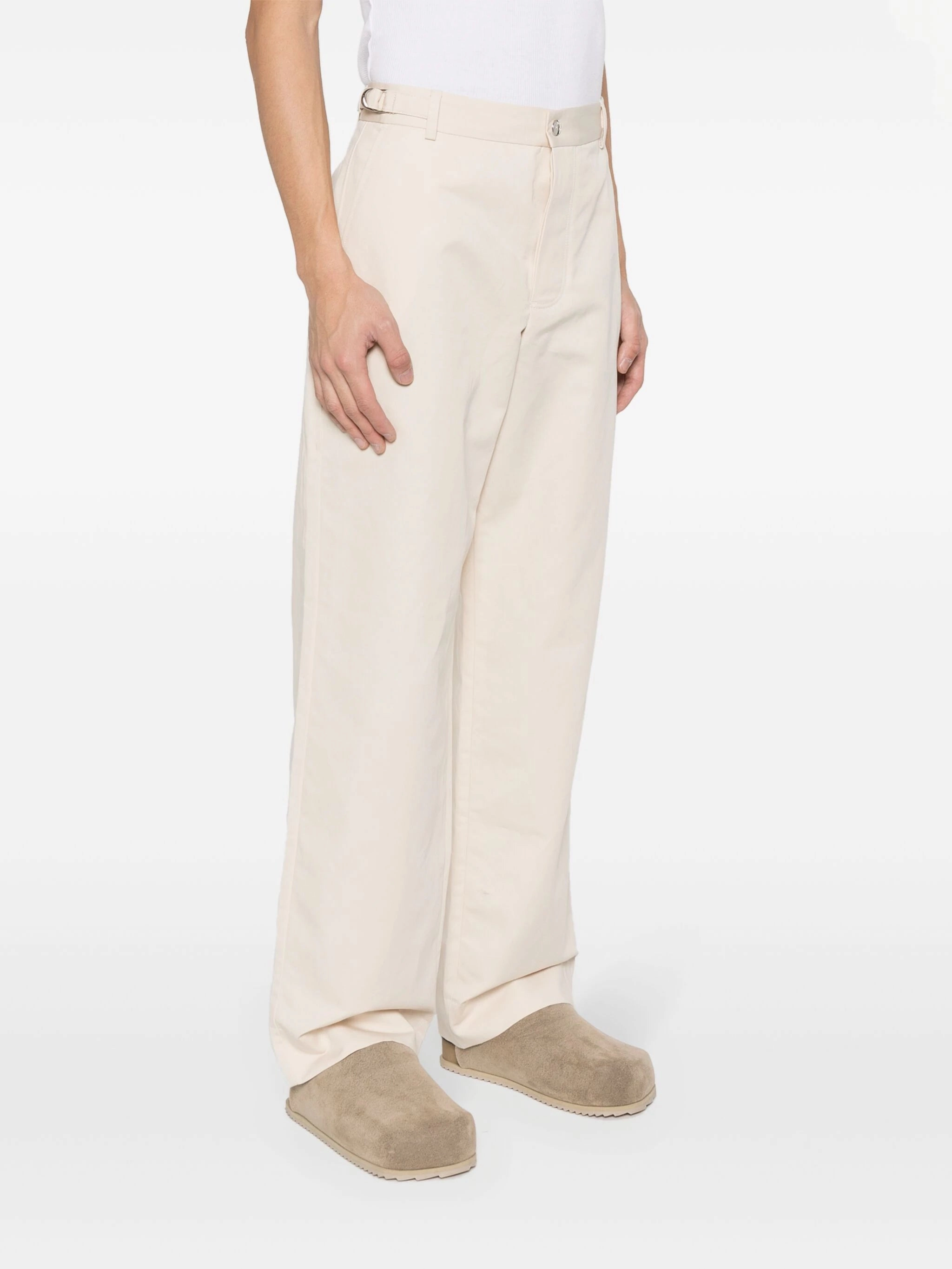 Le Pantalon Jean à Coupe Droite