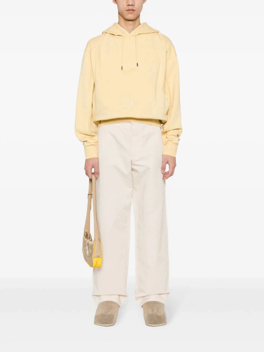 Le Pantalon Jean à Coupe Droite