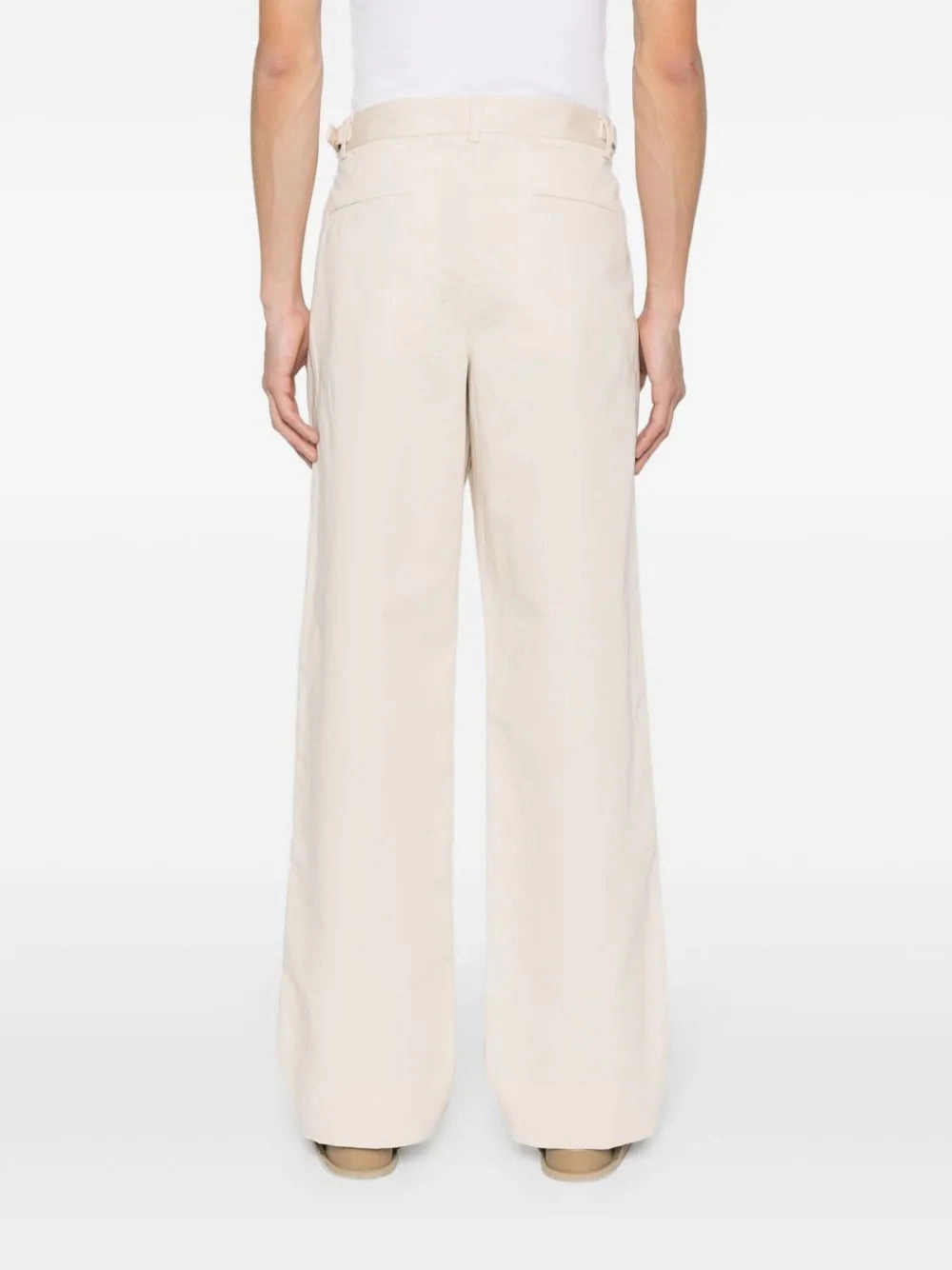 Le Pantalon Jean à Coupe Droite