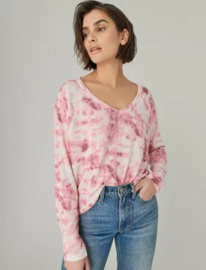 Lucky Brand Pull court décontracté en jersey nuageux imprimé multicolore rose Lucky Brand