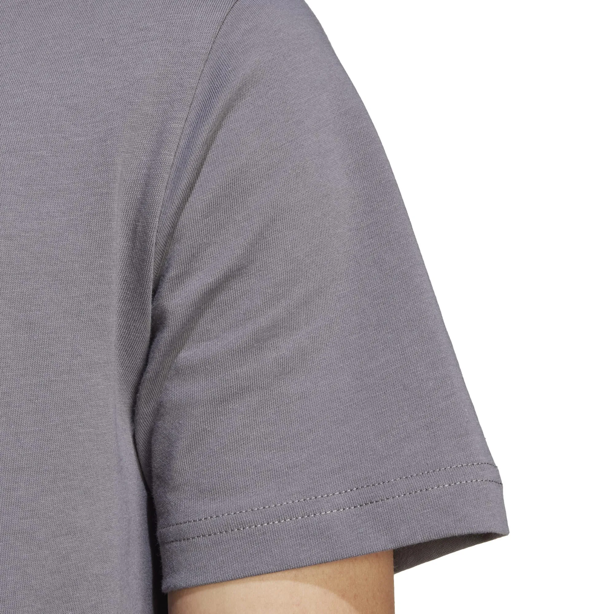 T-shirt graphique à badge camouflage pour homme