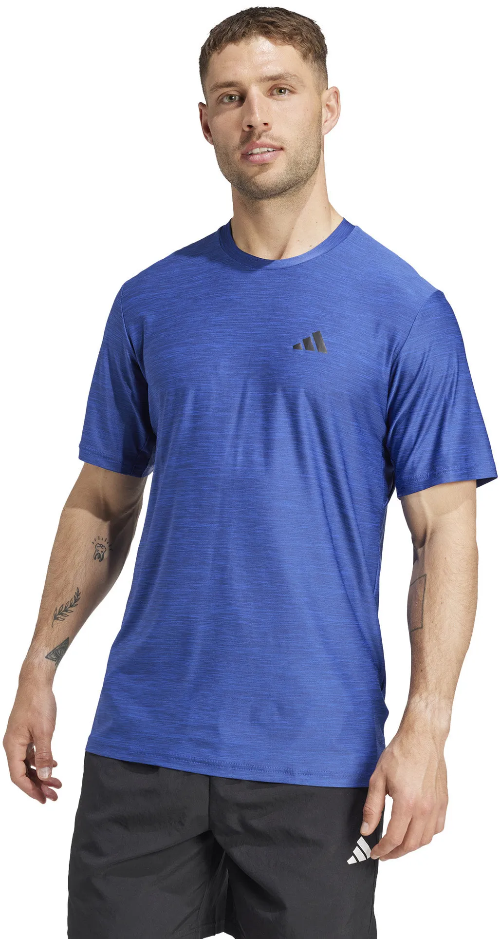 T-shirt d'entraînement extensible Essentials pour hommes
