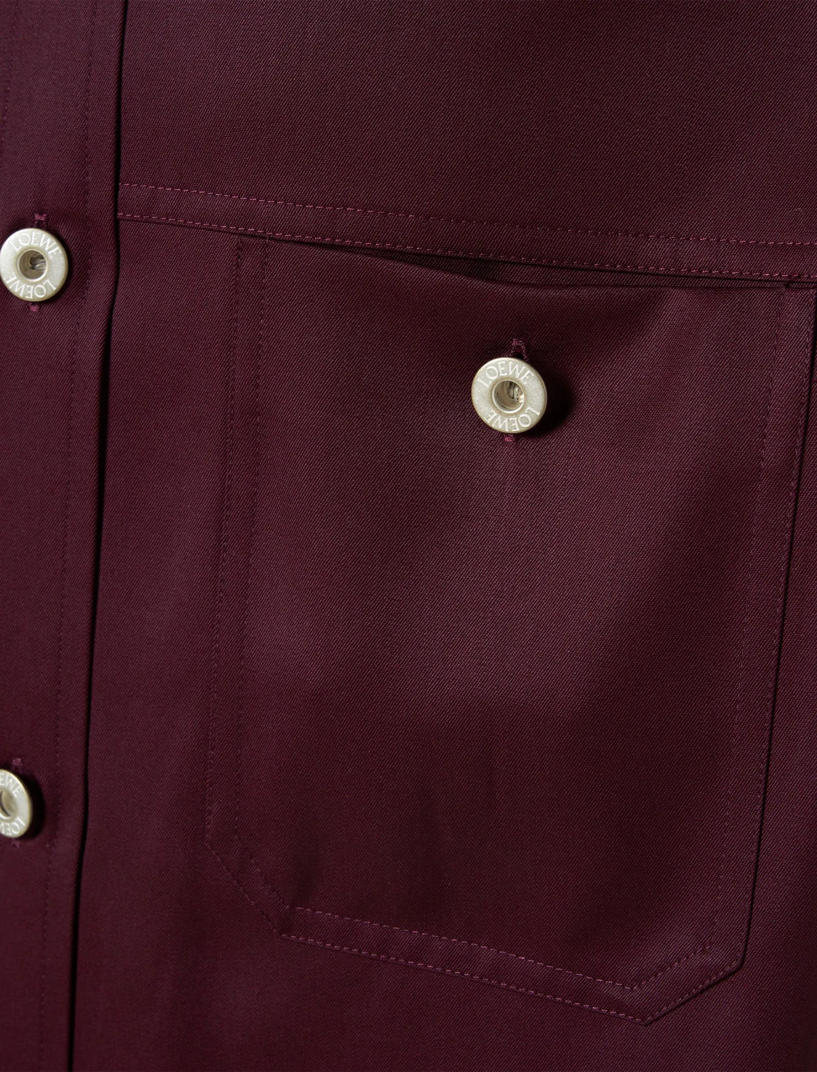 CHEMISE À BOUTONS MÉTALLIQUES