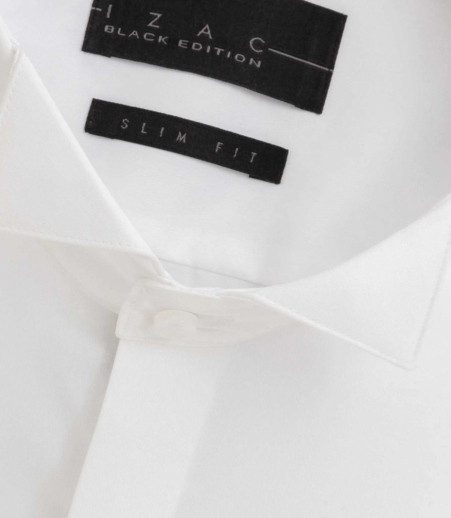 Chemise formelle en satin blanc 