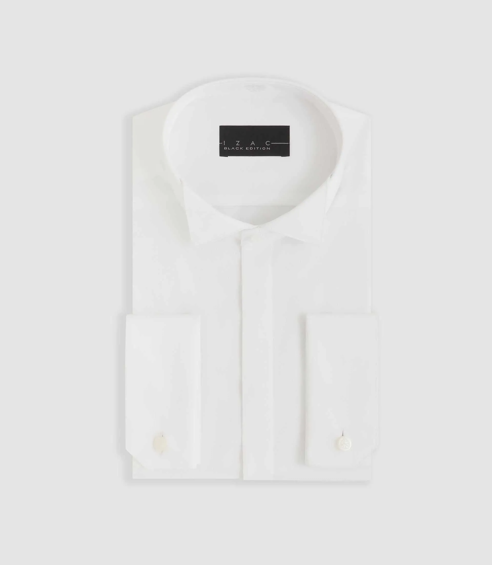 Chemise formelle en satin blanc 