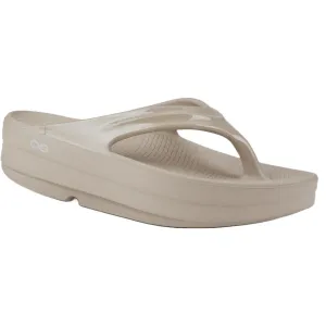 Oofos Oomega Tong - Chaussures Nomade Oofos pour Femme