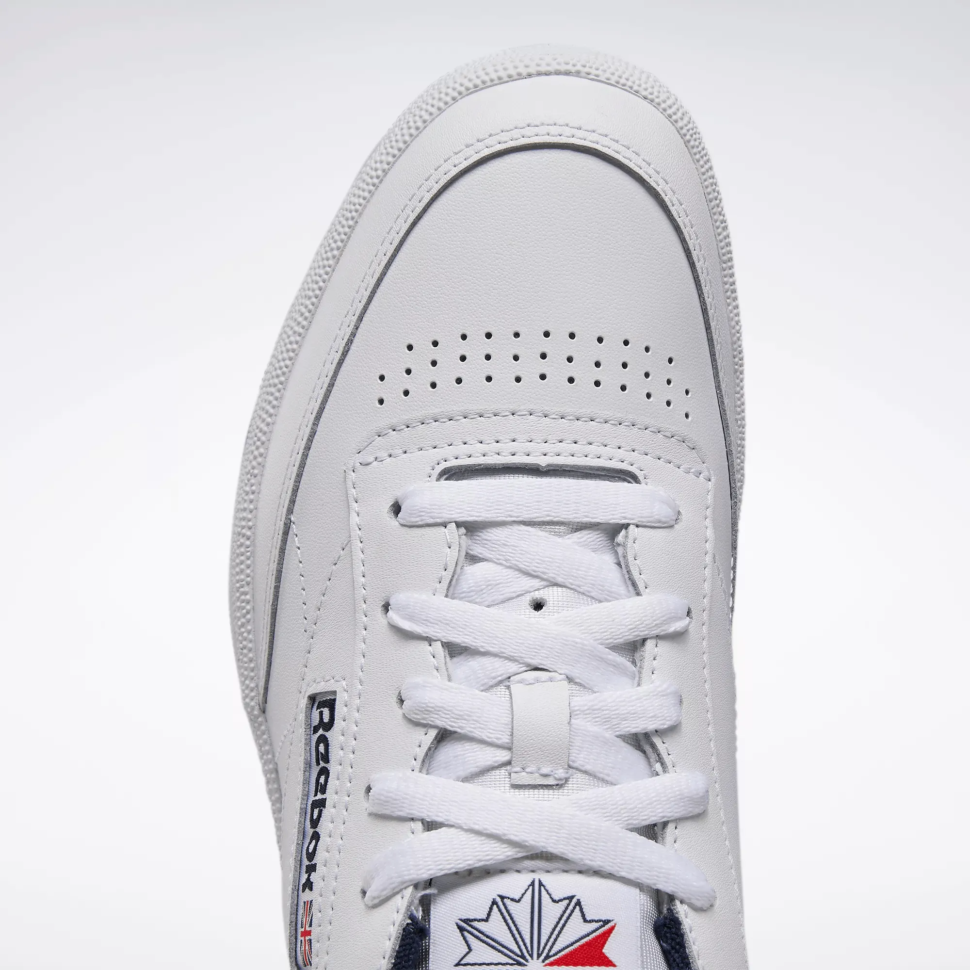 Chaussures Reebok Club C 85