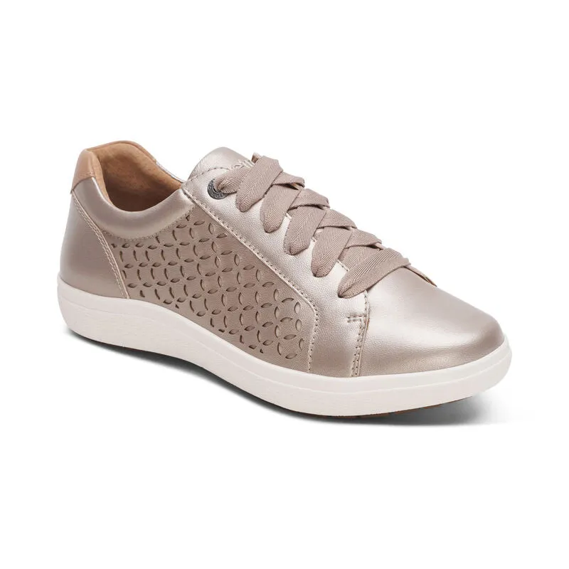 Chaussures Aetrex Femmes Courtney à découpes