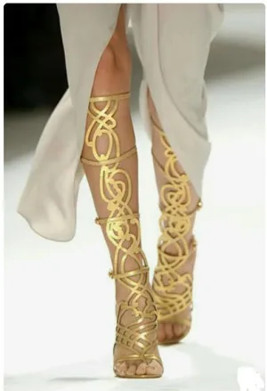 bottes hautes à bout pointu creux mode 2019 chaussures pour femmes sandales d'été Fashion Nova Shoes
