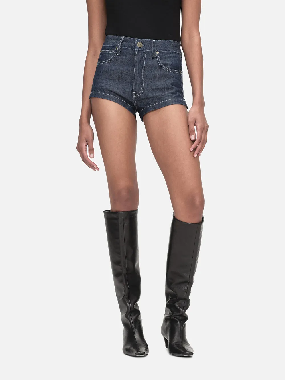 Le Mini Short -- Victoria