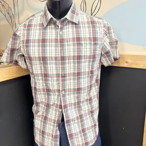 The North Face The North Face - Chemise à carreaux à boutons - Prix de détail conseillé 89$ : Blanc/Rouge/Bleu - Homme - SM