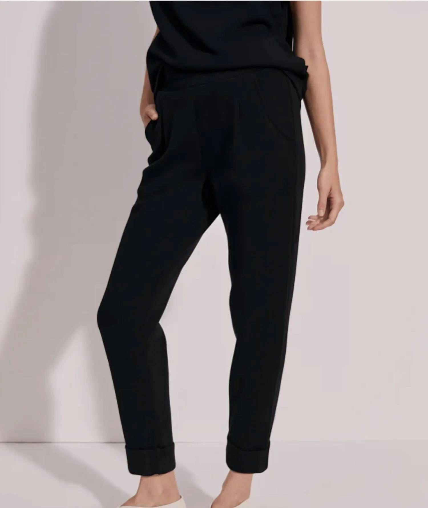 Le Pantalon à Revers Enroulé 28,5 en Noir